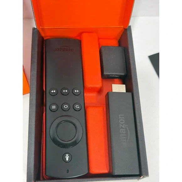 Amazon Fire TV Stick 1st Gen W87CUN 1080p HD with Alexa Voice Remote Black - Picture 2 of 8
